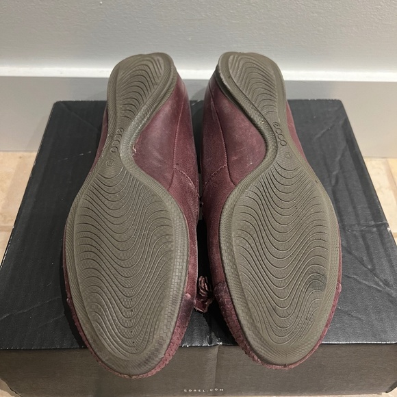 Ecco Bordeaux(burgundy colour) Flats Size 5.5 - Picture 6 of 11